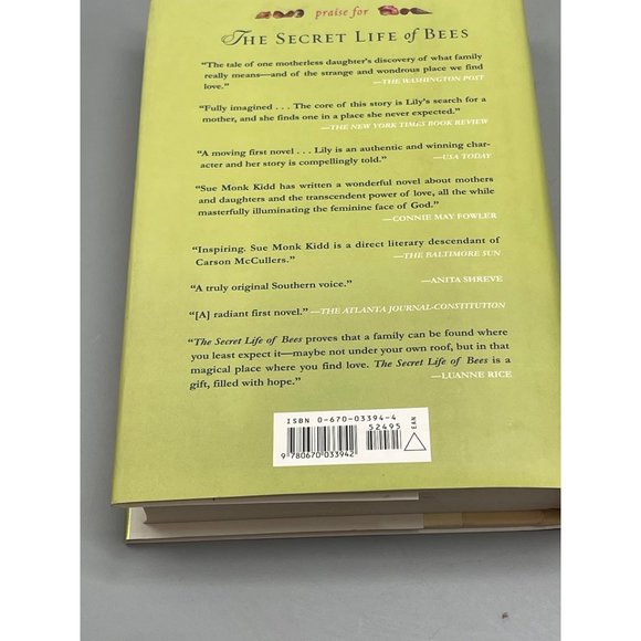 The Mermaid Chair a novel by Sue Monk Kidd Book 2005 Viking Penquin READ - Picture 6 of 6